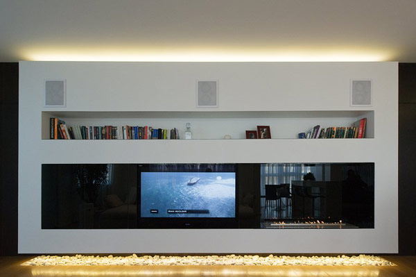 библиотека, камина и телевизор в един компонент